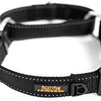 Collar de entrenamiento de nailon Mighty Paw Martingale. Nuestro collar de zapatillas de entrenamiento aprobado limitado. Collar de cincha modificado para una fuerza controlada para un entrenamiento óptimo. Costuras reflectantes para mantener a tu perro s - BESTMASCOTA.COM