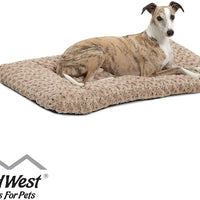 Camas de mascotas para perros y gatos Quiet Time Deluxe Ombre; cómoda felpa sintética para perros y gatos - BESTMASCOTA.COM
