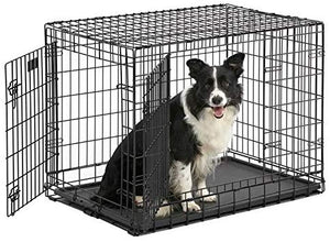 Jaula para perros Midwest Homes for Pets Ultima Pro, serie profesional, resistente, puerta doble extrafuerte, plegable, con panel divisor, bases para proteger el suelo, bandeja de plástico a prueba de fugas - BESTMASCOTA.COM