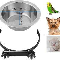Kathson - Tazas de alimentación para pájaros con soporte de abrazadera, cuenco colgante para alimentos y agua de acero inoxidable, comedero para mascotas pequeñas como loros, periquitos, cachorros, gatos (2 unidades) - BESTMASCOTA.COM