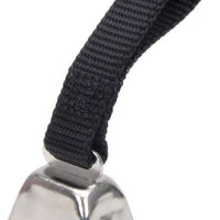 Coastal Pet - Campana de vaca niquelada con correa de nailon negro para rastrear perros en el campo - BESTMASCOTA.COM
