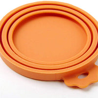 SLSON - Juego de 2 tapas universales de silicona para comida de mascotas y gatos para perros y gatos, 1 para 3 tamaños estándar sin BPA, apto para lavavajillas, azul y naranja - BESTMASCOTA.COM