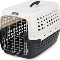Petmate - Caseta de plástico para mascotas con puerta cromada - BESTMASCOTA.COM