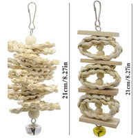 Deloky 8 paquetes de juguetes para masticar loros de madera natural, jaula colgante para pájaros, ideal para pequeños periquitos, cacatúas, conures, pinzones, periquitos, loros, pájaros enamorados - BESTMASCOTA.COM