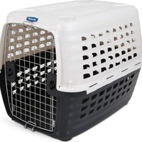 Petmate - Caseta de plástico para mascotas con puerta cromada - BESTMASCOTA.COM