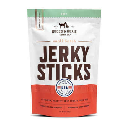 Rocco & Roxie Gourmet premios para mascota con sabor a carne Jerky hechos en EE.UU.- ahumados lentamente, deliciosos, tiernos y saludables, palitos de Jerky de 6 pulgadas - Elige carne de res, pollo o pavo - 16 oz. Bolsa - BESTMASCOTA.COM