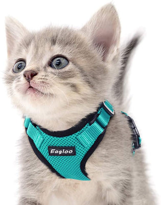 Eagloo Arnés de gato a prueba de escape, arnés de malla suave ajustable para gato con correa reflectante de metal para caminar chaqueta cómoda para mascotas Gatito cachorro conejo - BESTMASCOTA.COM