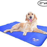 Alfombrilla de auto refrigeración para mascotas para perreras, cajones y camas- ARF Pets, Azul - BESTMASCOTA.COM
