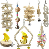 Deloky 8 paquetes de juguetes para masticar loros de madera natural, jaula colgante para pájaros, ideal para pequeños periquitos, cacatúas, conures, pinzones, periquitos, loros, pájaros enamorados - BESTMASCOTA.COM