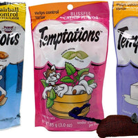 Temptations Cat Treats 3 sabores variados con juego de juguetes, 1 cada uno: control de pelota de gallinero con sabor a pollo, lácteo cremoso y gato blisito (2,1-3 onzas). - BESTMASCOTA.COM