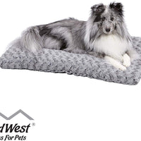 Camas de mascotas para perros y gatos Quiet Time Deluxe Ombre; cómoda felpa sintética para perros y gatos - BESTMASCOTA.COM