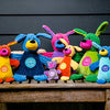 HuggleHounds - Juguete de peluche chirriante para perros con nudos para masticadores agresivos - BESTMASCOTA.COM