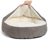 Cama acogedora Best Friends by Sheri, cama de lujo para perros y gatos con cobija, cálida y segura. Brinda apoyo para la cabeza, el cuello y las articulaciones, lavable a máquina, parte inferior resistente al agua - BESTMASCOTA.COM